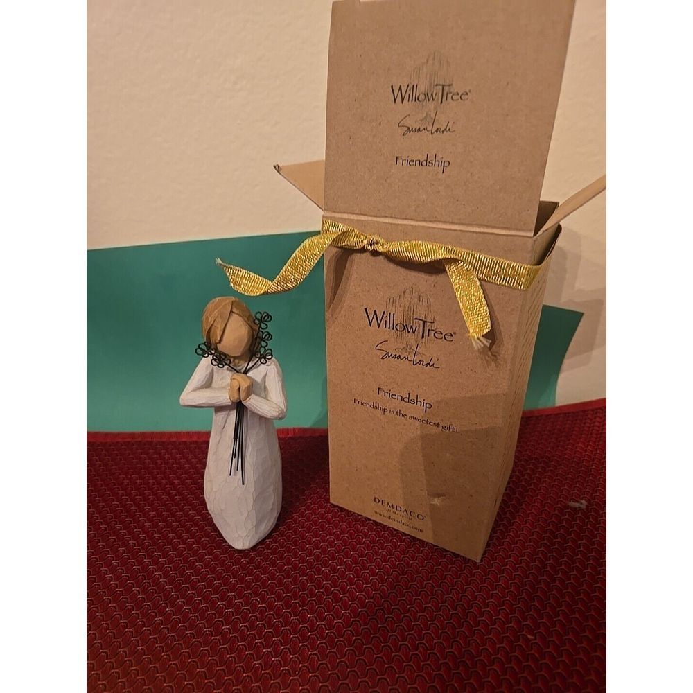 Willow Tree Friendship Figurine New In Box‎